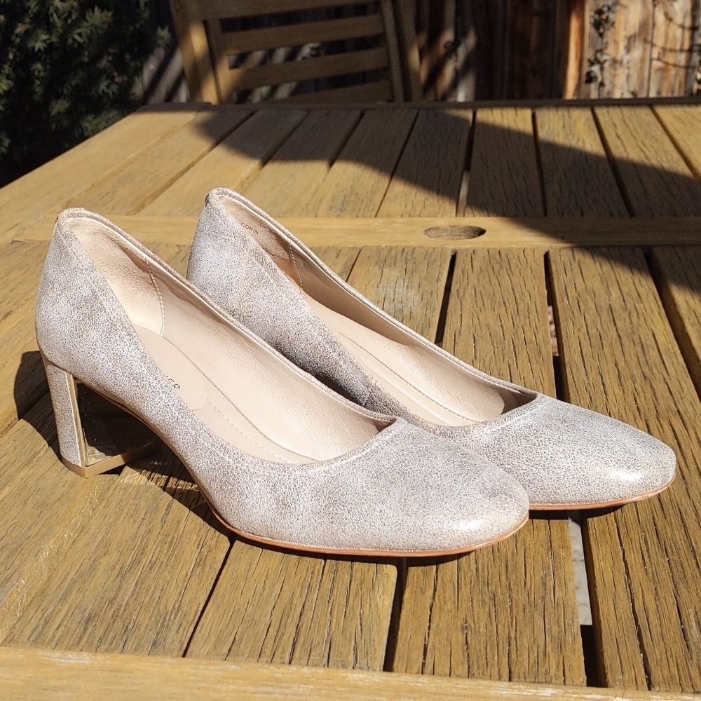 Donald J. Pliner Corin heels